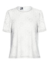 Pieces Olline t-paita - valkoinen - pitsipaita - naisten muoti - pukeutuminen - lifestyle - IHANA Store