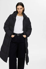 Selected Femme Sofie-Nita untuvatakki - musta - naisten talvitakit - takit - lifestylemyymälä - IHANA Store