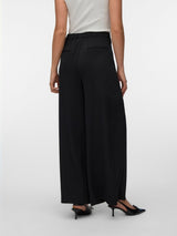 Aware Elisa housut - musta - leveät lahkeet - naisten alaosat - Naisten vaatteet - IHANA Store - lifestylemyymälä - kotimainen verkkokauppa
