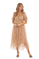Capri Collection Clara tyllimekko - beige - naisten muoti - juhlavaatteet - juhlamekot - IHANA Store - lifestylemyymälä  - kotimainen verkkokauppa