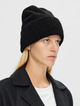 Selected Femme Maline pipo - musta - asusteet - IHANA Store - lifestylemyymälä