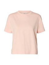 Selected Essential boxy t-paita - pyöreä kaula-aukko - t-paita - boxy - valkoinen - naisten vaatteet -  IHANA Store - lifestyle - kotimainen verkkokauppa